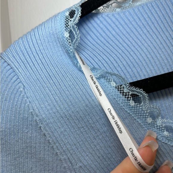 Charlie Holiday Anthropologie - Festival Artsy Sky Blue Lace-Trim Top in Size XS - Picture 12 of 13